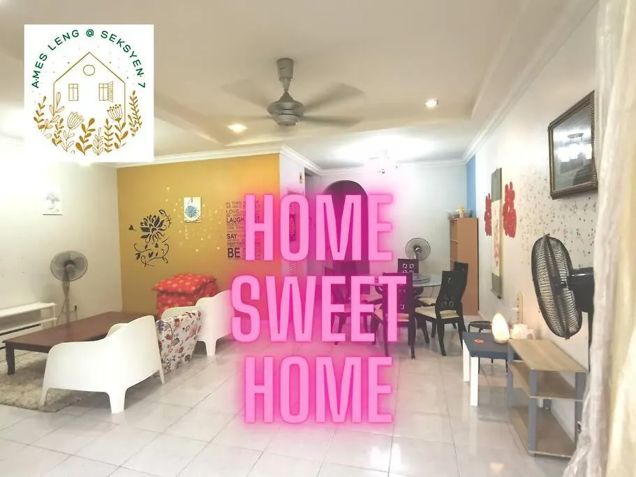 Ames Leng I-City Home Sweet Home Shah Alam Ferienhaus